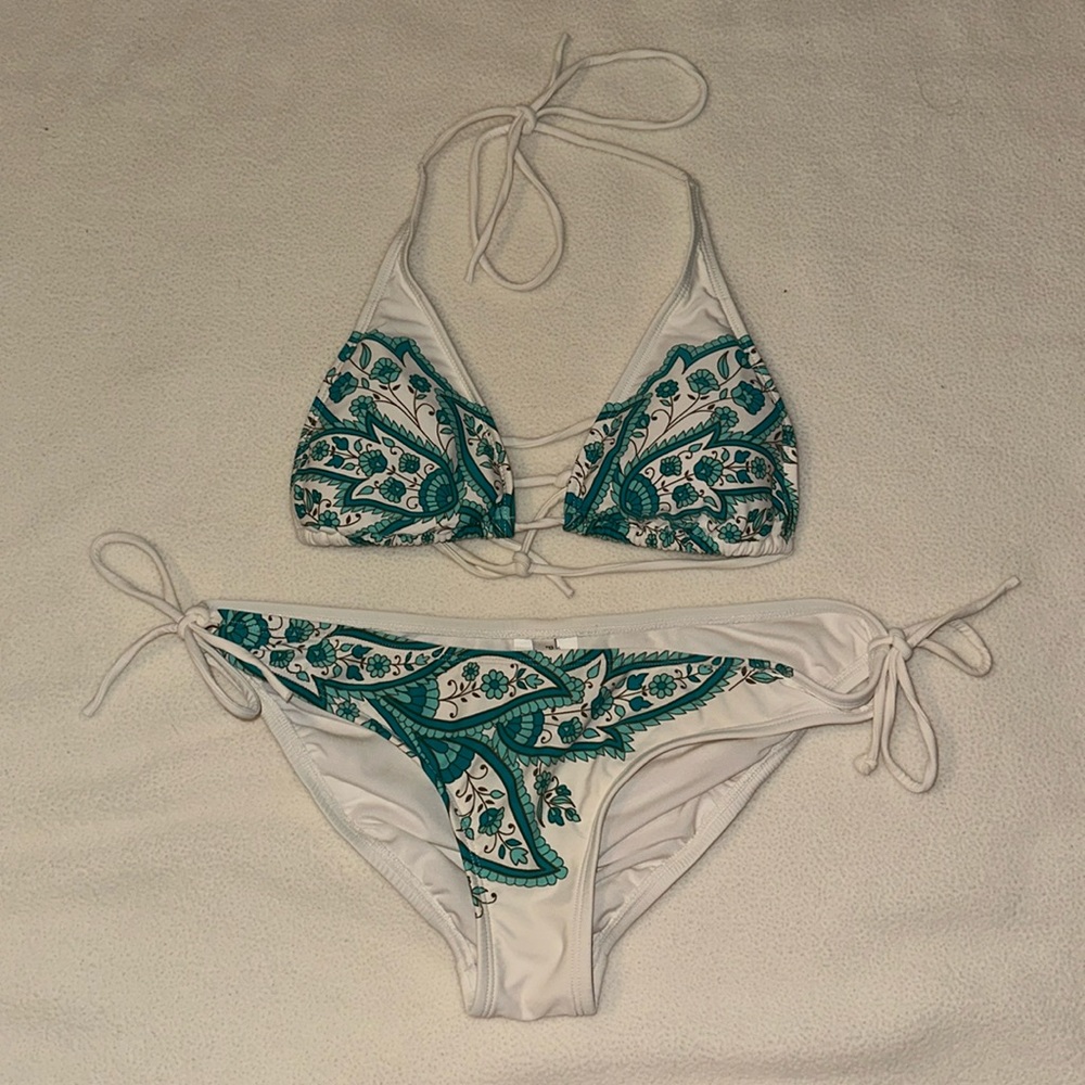 Perry Ellis Triangle Bikini